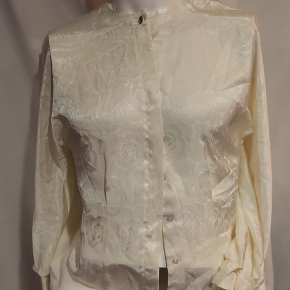 Marks & Spencer long sleeve ivory blouse Slim medium - Picture 1 of 8